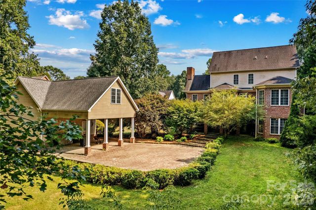 158 Winding Brook Way, Statesville, NC 28625