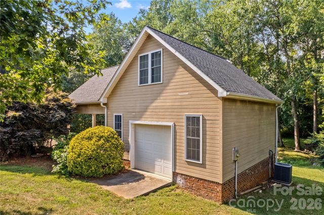 158 Winding Brook Way, Statesville, NC 28625