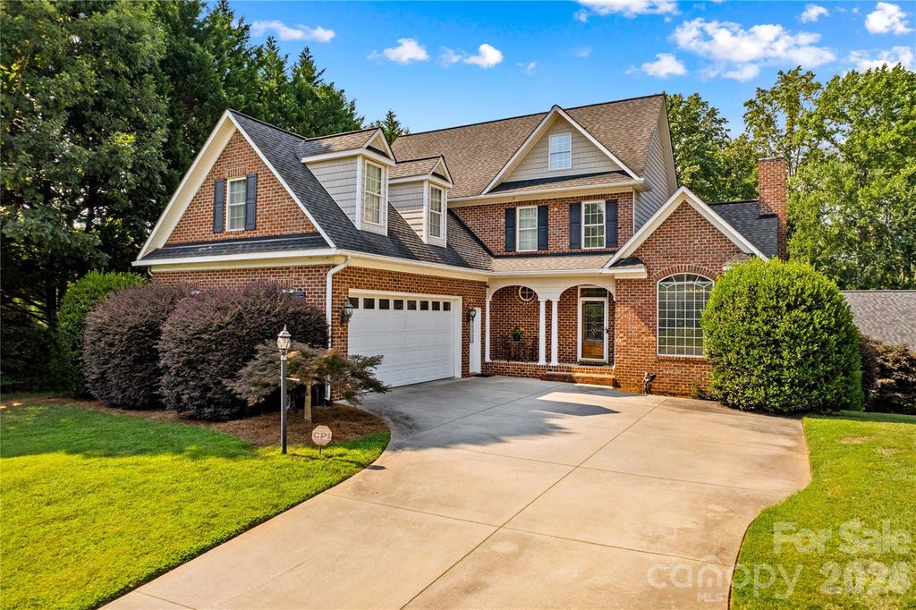 158 Winding Brook Way, Statesville, NC 28625