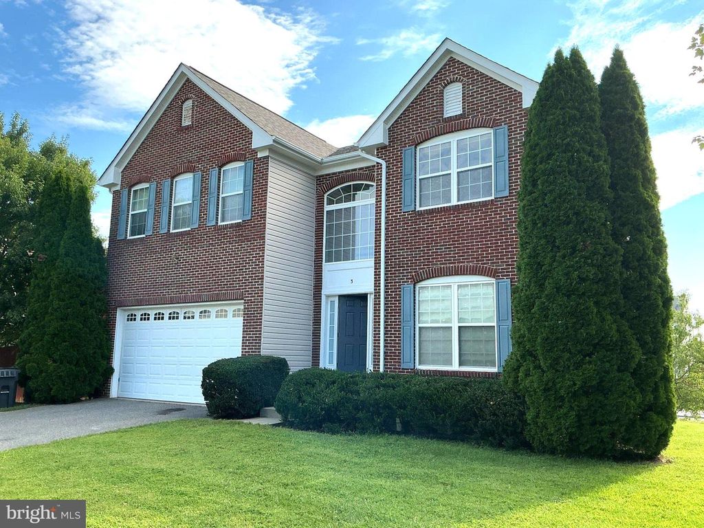 3 BRUSHY CREEK CIR, Fredericksburg, VA 22406