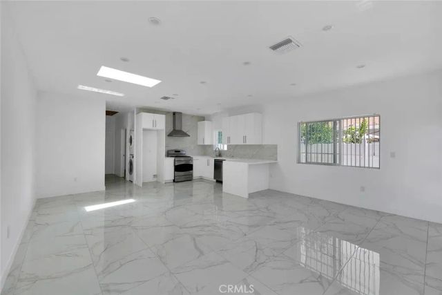 634 E Valencia Avenue, Burbank, CA 91501