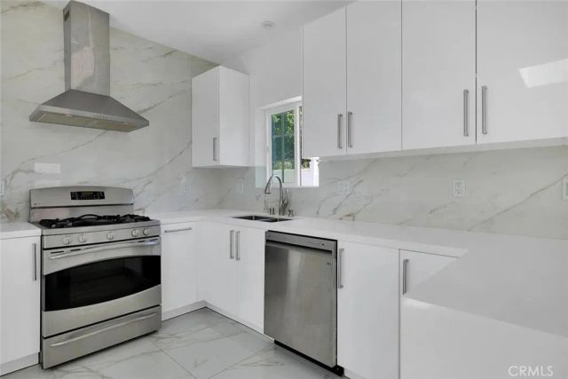 634 E Valencia Avenue, Burbank, CA 91501