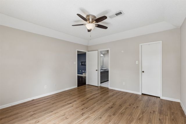 801 Country Club Place, Grand Prairie, TX 75052