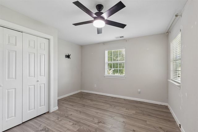 801 Country Club Place, Grand Prairie, TX 75052