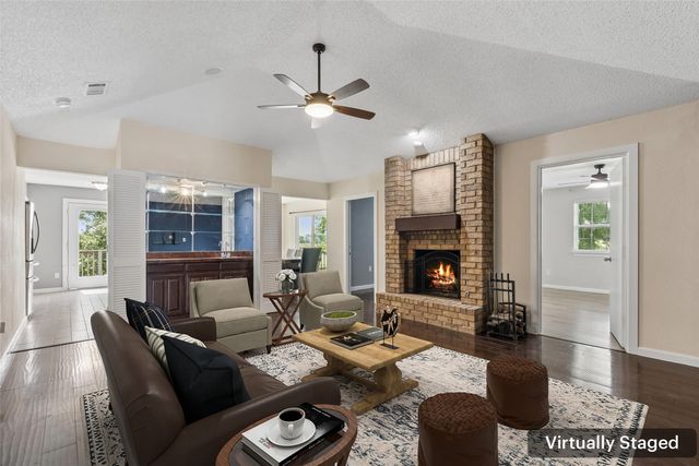 801 Country Club Place, Grand Prairie, TX 75052