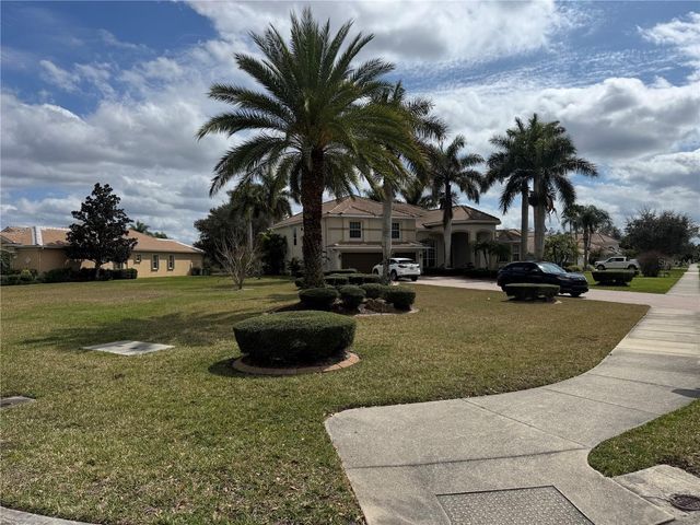 317 COUNTRY MEADOWS WAY, Bradenton, FL 34212