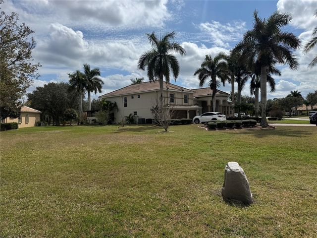 317 COUNTRY MEADOWS WAY, Bradenton, FL 34212