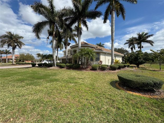 317 COUNTRY MEADOWS WAY, Bradenton, FL 34212