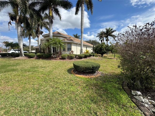 317 COUNTRY MEADOWS WAY, Bradenton, FL 34212