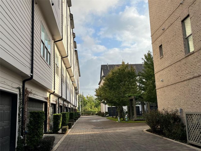 616 Delano Street, Houston, TX 77003