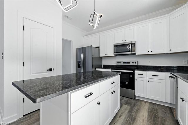 236 Buxton AVE, Newport News, VA 23607