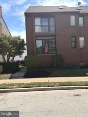 9525-00 JAMES ST #2B, Philadelphia, PA 19114