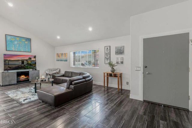 2520 Oarfish Lane, Oxnard, CA 93035