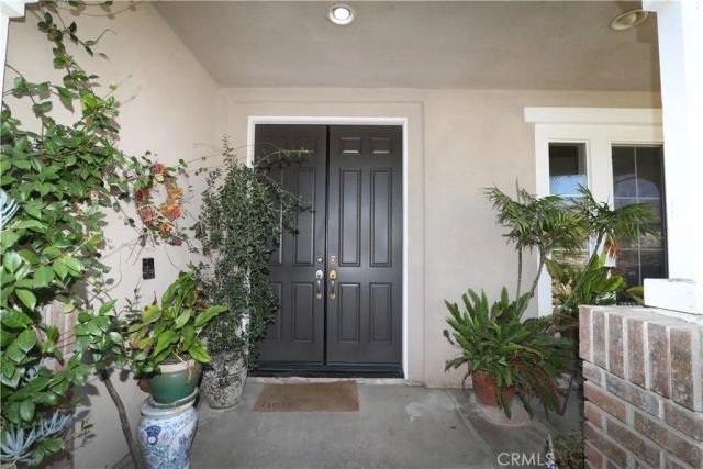 2442 Old Windmill Court, Riverside, CA 92503