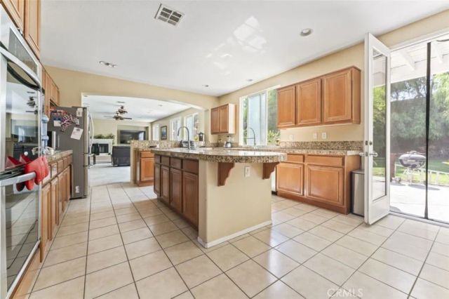 2442 Old Windmill Court, Riverside, CA 92503