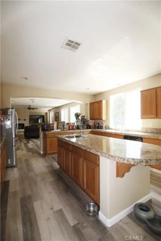 2442 Old Windmill Court, Riverside, CA 92503