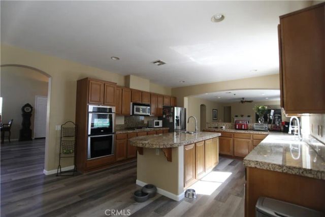 2442 Old Windmill Court, Riverside, CA 92503