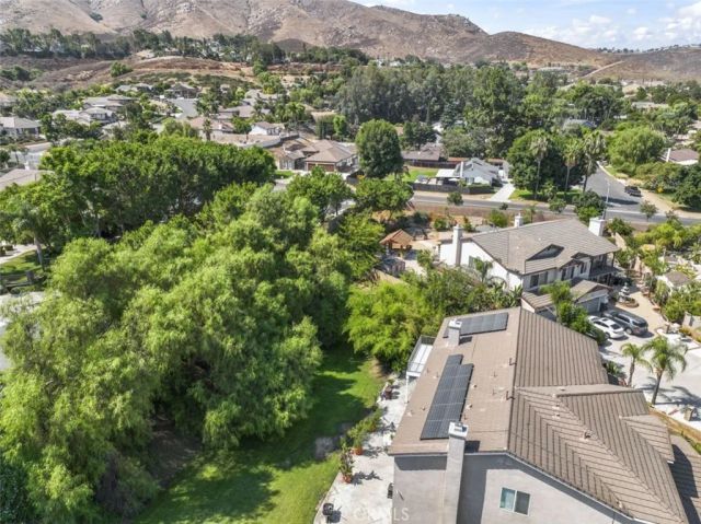 2442 Old Windmill Court, Riverside, CA 92503