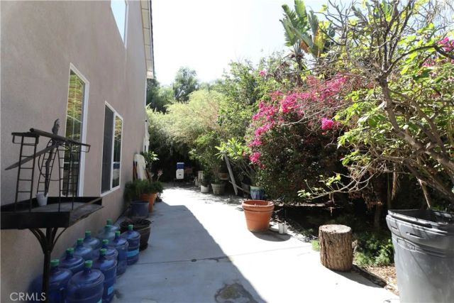 2442 Old Windmill Court, Riverside, CA 92503