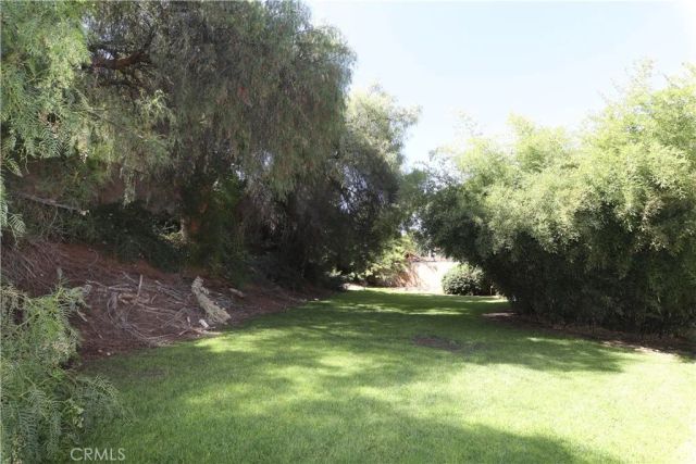 2442 Old Windmill Court, Riverside, CA 92503