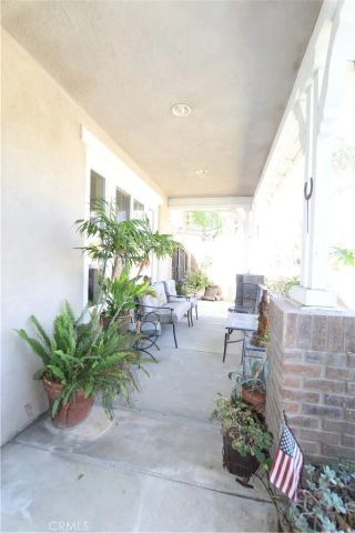 2442 Old Windmill Court, Riverside, CA 92503