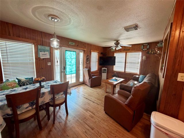 26390 Fm 457, Bay City, TX 77414