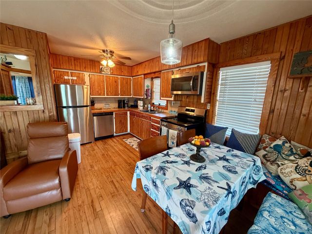 26390 Fm 457, Bay City, TX 77414