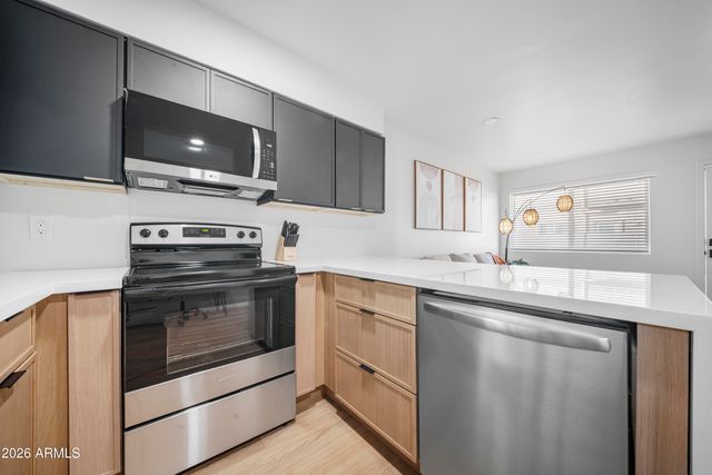 3110 N 37TH Street, Phoenix, AZ 85018