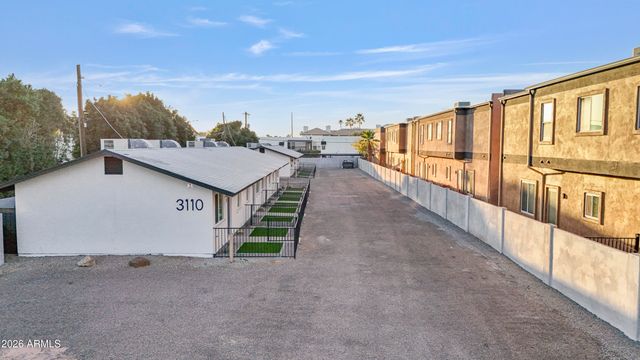 3110 N 37TH Street, Phoenix, AZ 85018