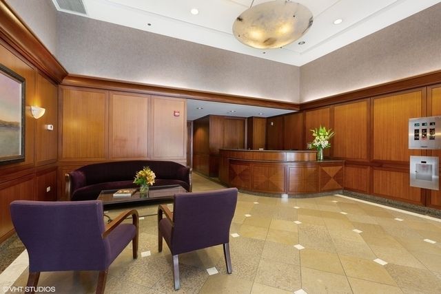 635 N DEARBORN Street 2401, Chicago, IL 60654