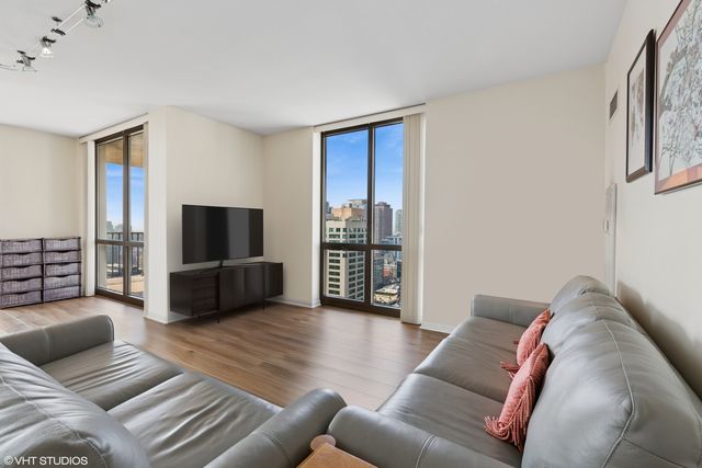 635 N DEARBORN Street 2401, Chicago, IL 60654