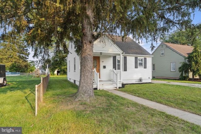 60 LINDALE AVE, Williamstown, NJ 08094
