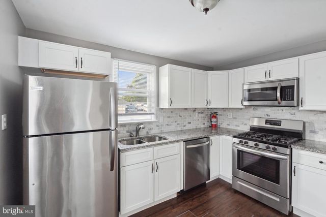 60 LINDALE AVE, Williamstown, NJ 08094