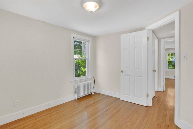 82 Biltmore St, Springfield, MA 01108