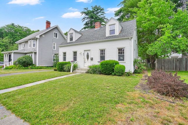 82 Biltmore St, Springfield, MA 01108