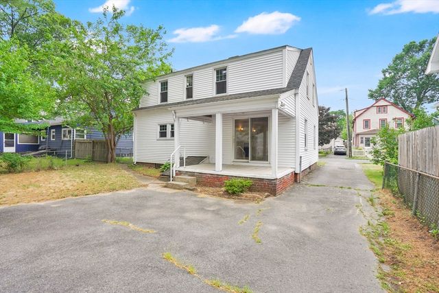 82 Biltmore St, Springfield, MA 01108
