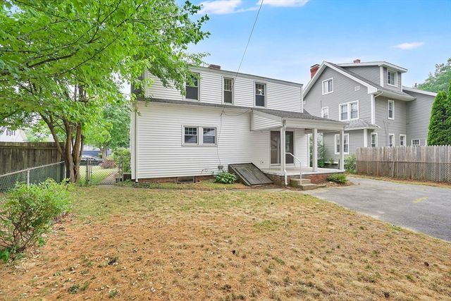 82 Biltmore St, Springfield, MA 01108