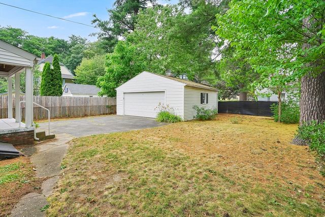 82 Biltmore St, Springfield, MA 01108