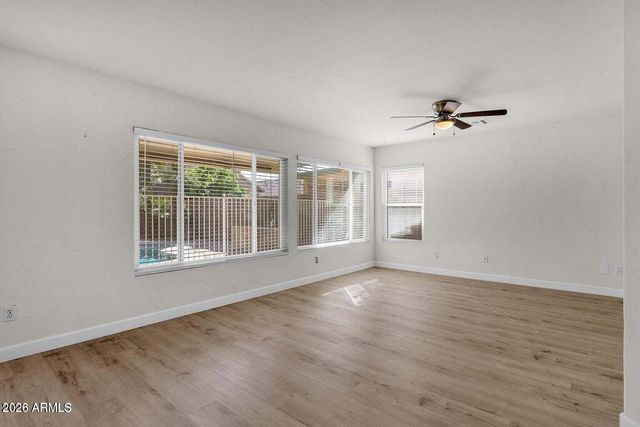 822 N NAPLES Drive, Chandler, AZ 85226