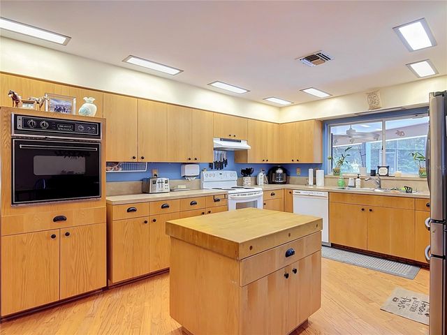 2269 COUNTRY CLUB DRIVE, Deland, FL 32724