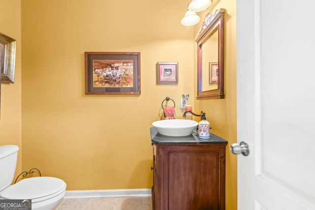 220 Water Oak Place, Alpharetta, GA 30009