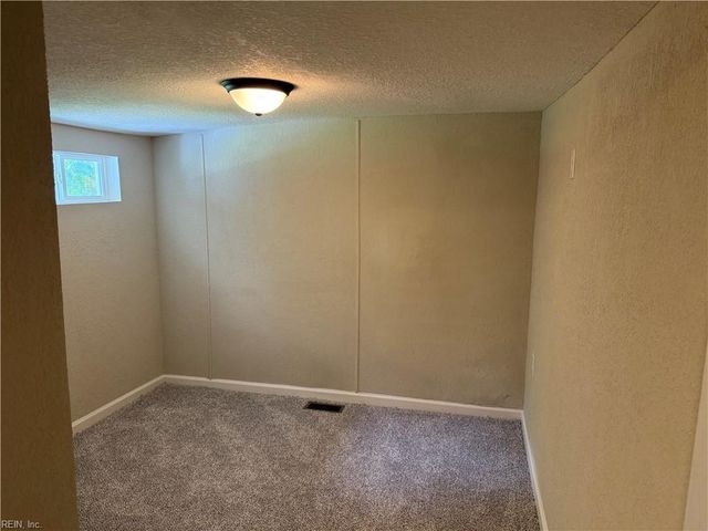 5612 Whaleyville BLVD, Suffolk, VA 23437