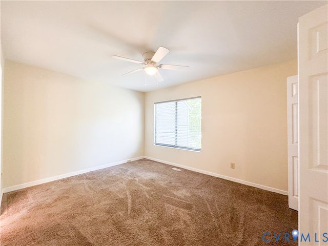 9717 Groundhog Dr, North Chesterfield, VA 23235