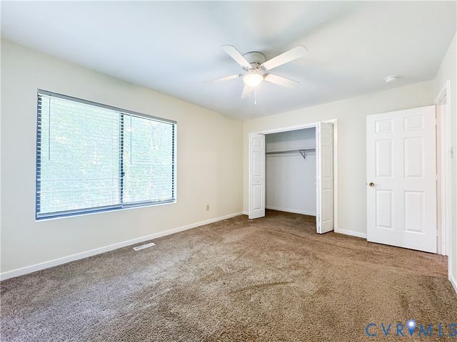 9717 Groundhog Dr, North Chesterfield, VA 23235