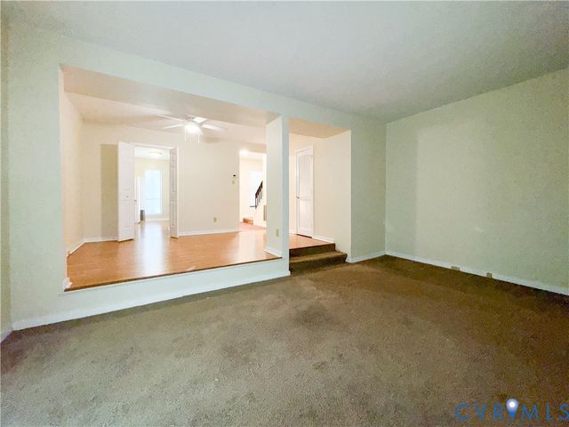 9717 Groundhog Dr, North Chesterfield, VA 23235