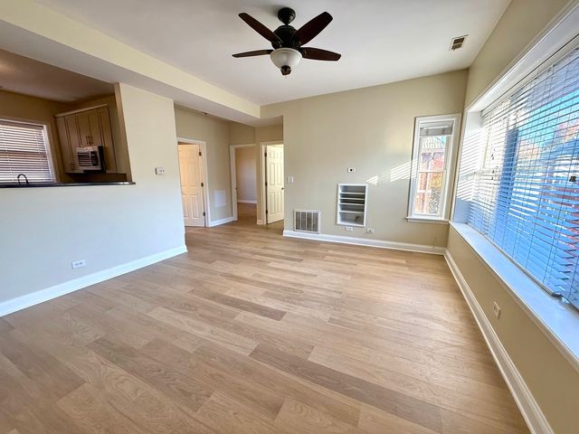 4652 N Saint Louis Avenue 3E, Chicago, IL 60625