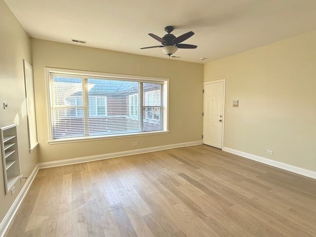 4652 N Saint Louis Avenue 3E, Chicago, IL 60625