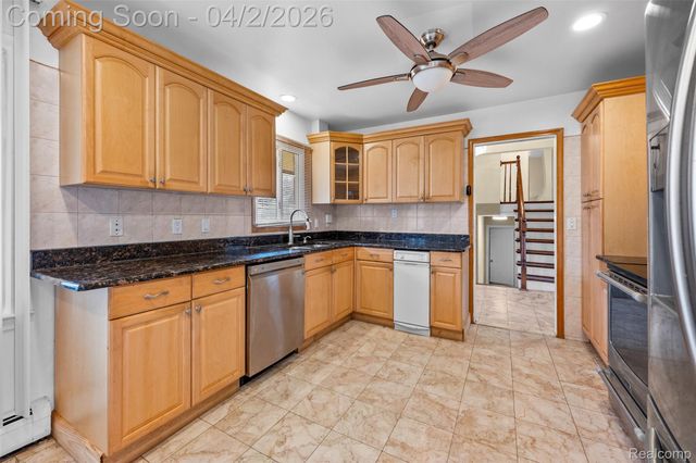 2616 Douglas Drive, Bloomfield Hills, MI 48304