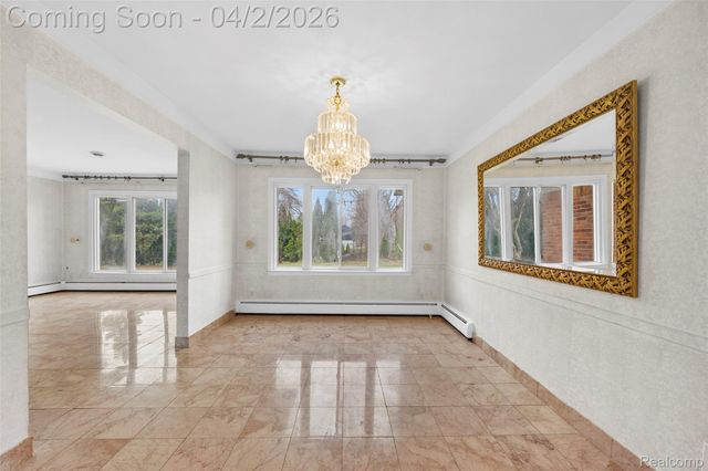 2616 Douglas Drive, Bloomfield Hills, MI 48304