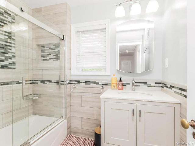 129 Jackson Avenue, Pelham, NY 10803